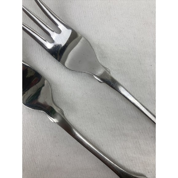Oxford Hall Stainless OLD FIDDLE Flatware 2 Cocktail Seafood Forks 5 5/8" Japan - Picture 8 of 9